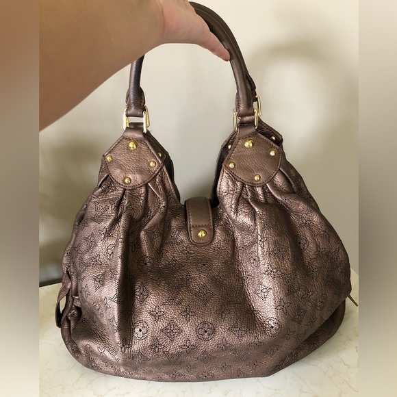 LV Mahina metallic brown ‘L’ hobo bag - Picture 8 of 15